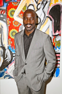01092014_-_Celebrity_Artist_Domingo_Zapata_Hosts_Event_At_LAB_ART_In_LA_004.jpg