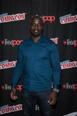 10102015_-_Marvels_Daredevil_And_Marvels_Jessica_Jones_At_New_York_Comic-Con_001.jpg