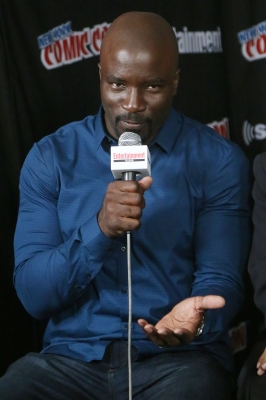 10102015_-_Marvels_Daredevil_And_Marvels_Jessica_Jones_At_New_York_Comic-Con_004.jpg