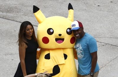 08082016_-_Surprise_visit_by_Pokemon_on_the_set_Girl_Trip_010.jpg