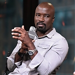 09282016_-_The_Build_Series_Presents_Mike_Colter_Discussing_Luke_Cage_039.jpg