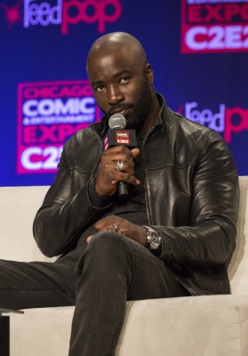 04232017_-_2017_C2E2_Chicago_Comic_and_Entertainment_Expo_019.jpg
