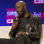 04232017_-_2017_C2E2_Chicago_Comic_and_Entertainment_Expo_011.jpg