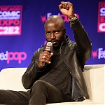 04232017_-_2017_C2E2_Chicago_Comic_and_Entertainment_Expo_023.jpg