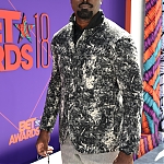 06242018_-_2018_BET_Awards_-_Red_Carpet_010.jpg
