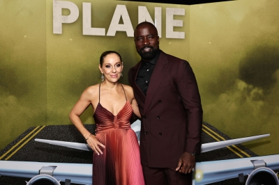01102023_-_Plane_New_York_Screening_007.jpg