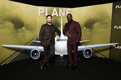 01102023_-_Plane_New_York_Screening_008.jpg
