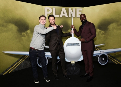 01102023_-_Plane_New_York_Screening_016.jpg