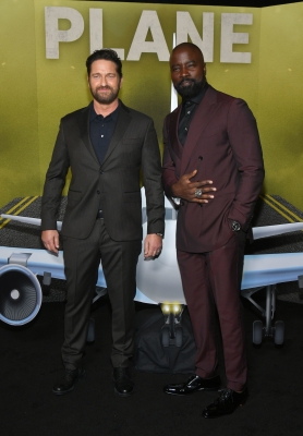 01102023_-_Plane_New_York_Screening_031.jpg