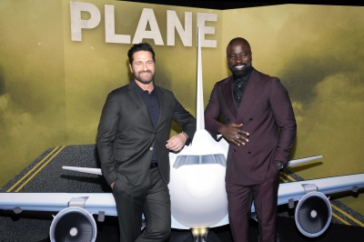 01102023_-_Plane_New_York_Screening_032.jpg