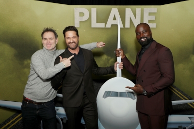01102023_-_Plane_New_York_Screening_034.jpg