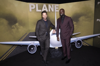 01102023_-_Plane_New_York_Screening_063.jpg